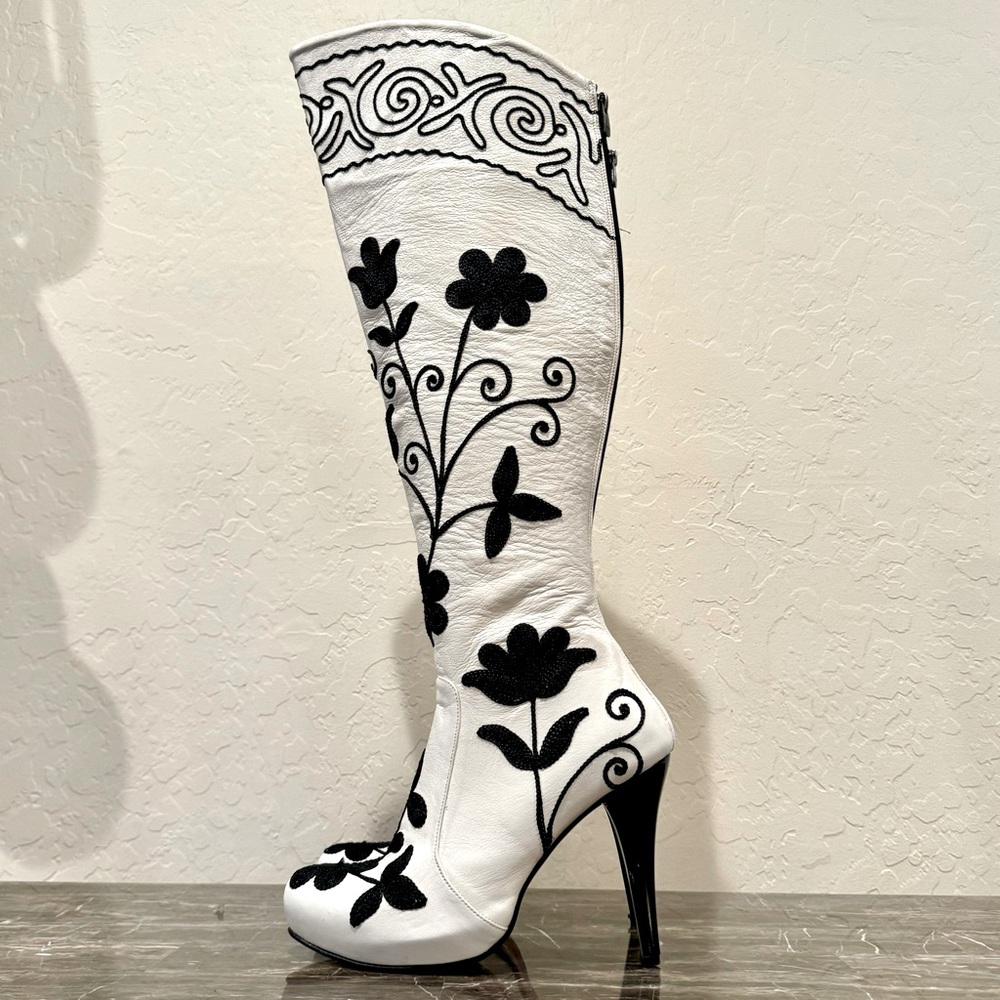 NEW O-Suzani Boot Company Embroidered Leather Over The Knee Boots